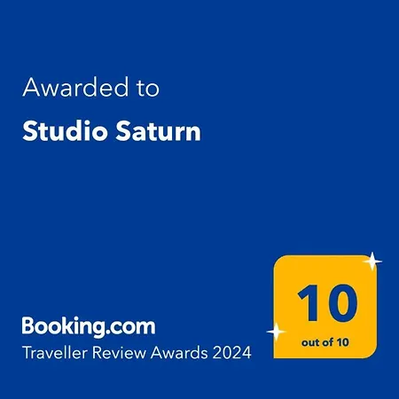 Studio Saturn Apartment Saturn
